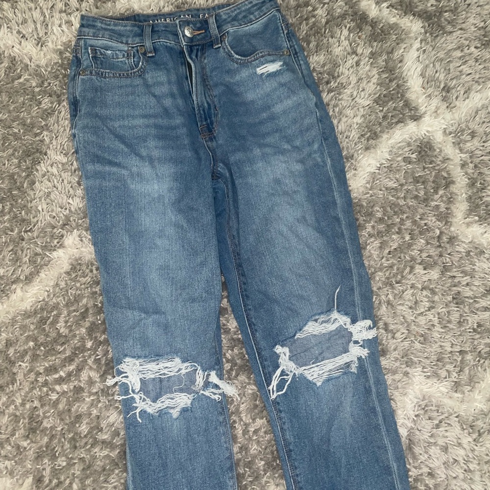 American eagle mom jeans